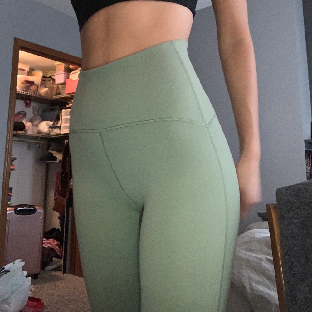 ivivva green leggings